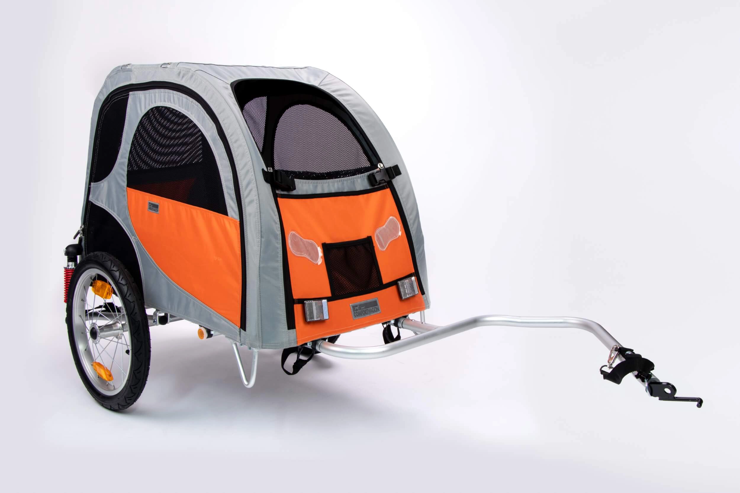 Comfort Wagon schräg von vorne mit montierter Deichsel