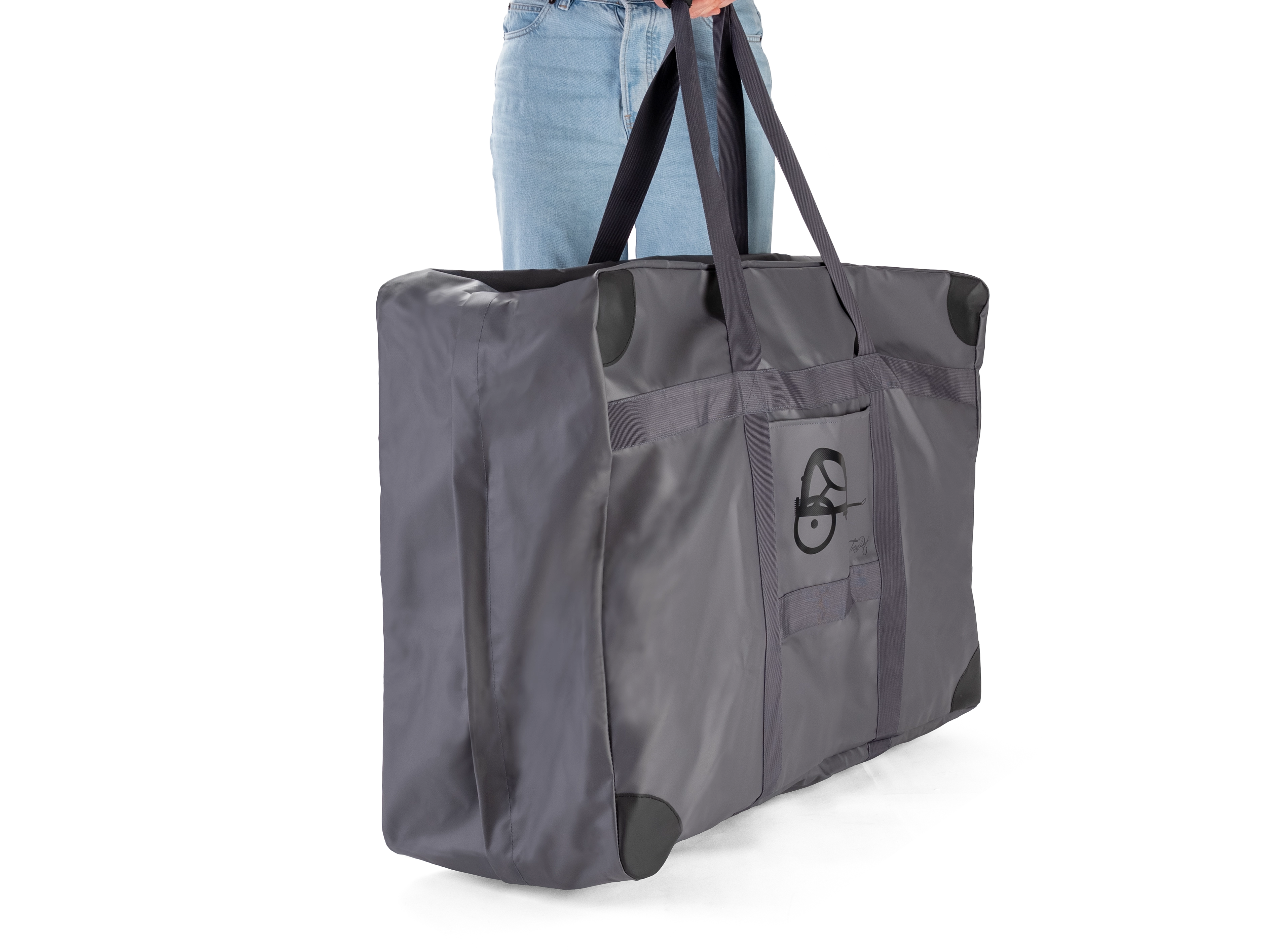 der Trailer Bag wird getragen