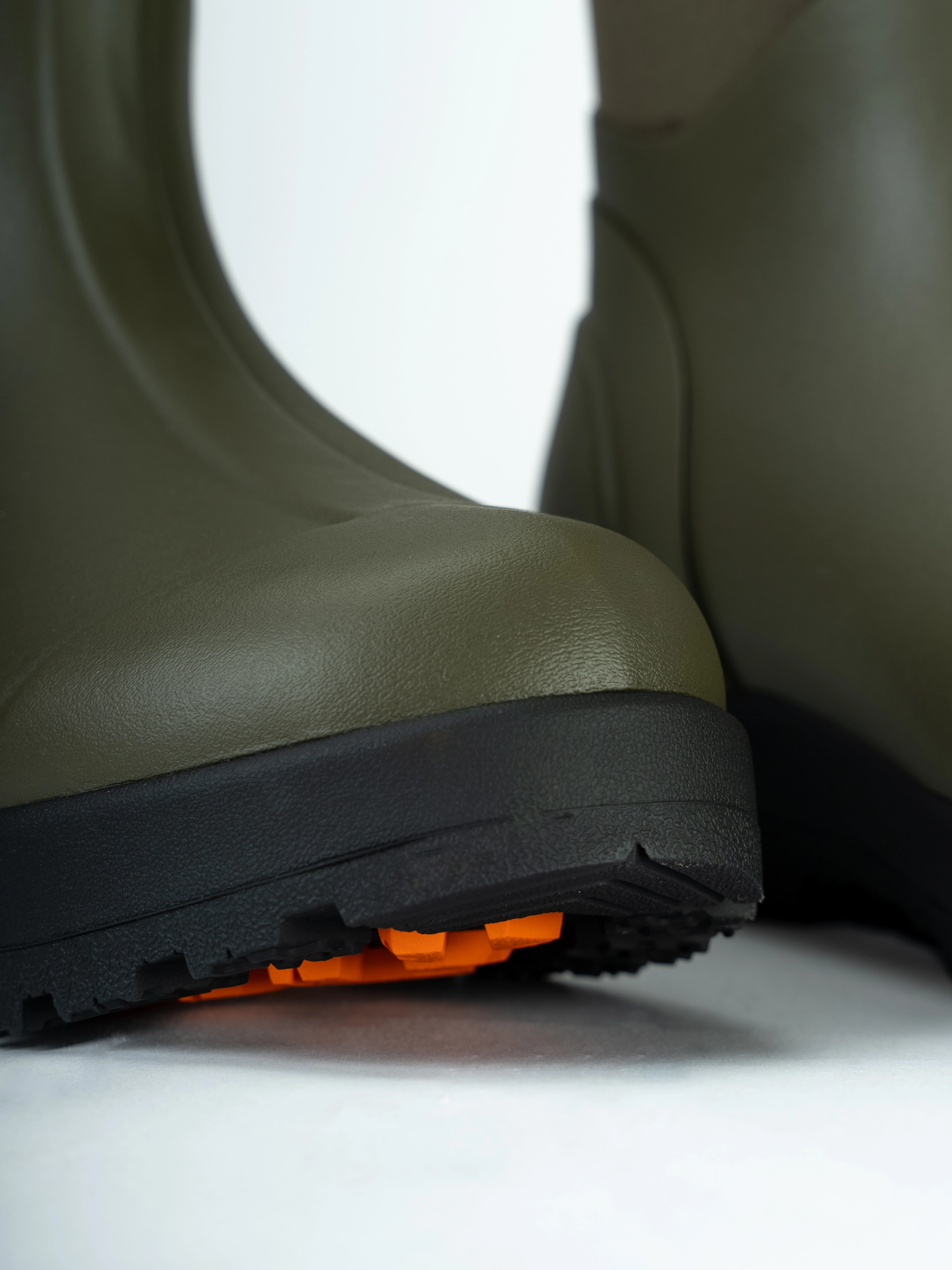 TwoTracks Baruga Olive Men High